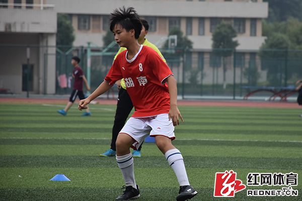 湖南女足球员获得最佳射手,个人荣誉加冕的是谁 湖南女足球员获得最佳射手,个人荣誉加冕的是谁